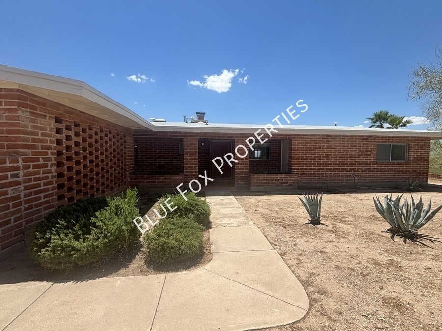 900 E Vía Lucitas property image