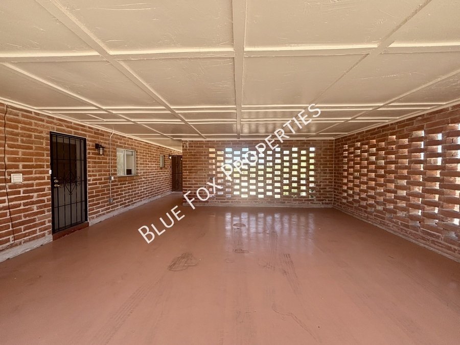 900 E Vía Lucitas property image
