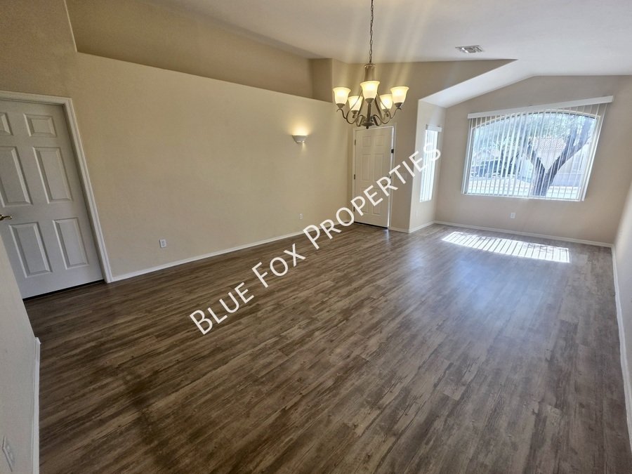 6078 N Panorama Park Dr property image