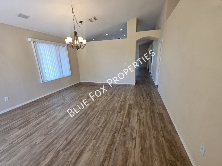 6078 N Panorama Park Dr property image