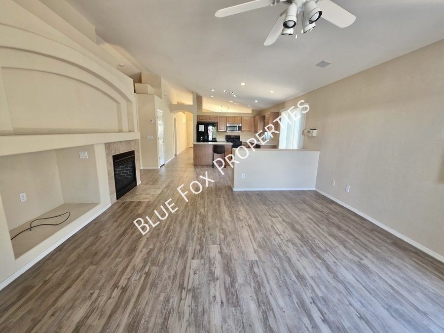 6078 N Panorama Park Dr property image