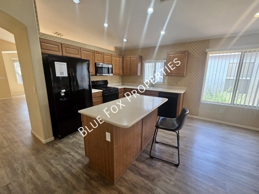 6078 N Panorama Park Dr property image