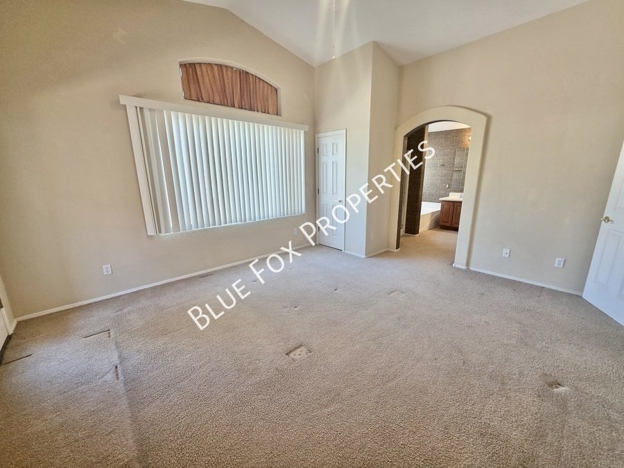 6078 N Panorama Park Dr property image