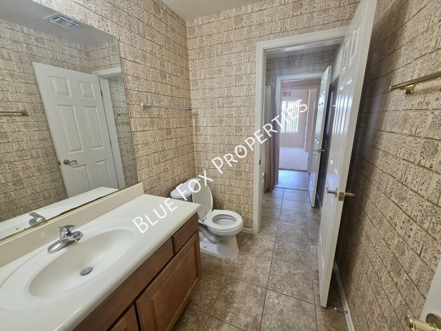 6078 N Panorama Park Dr property image
