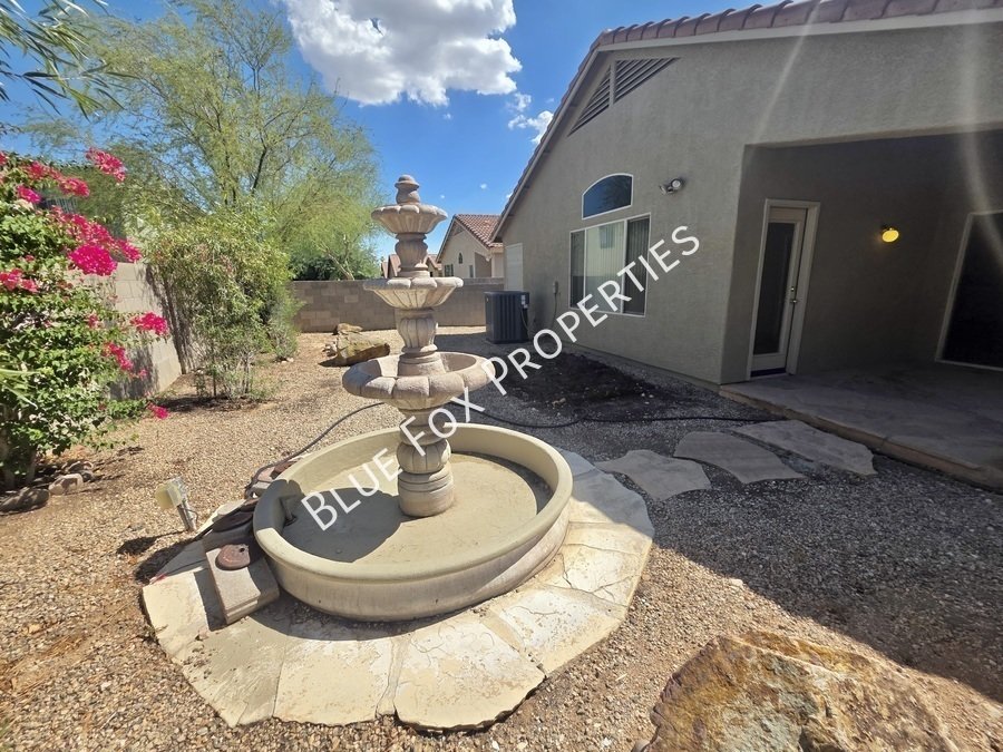 6078 N Panorama Park Dr property image