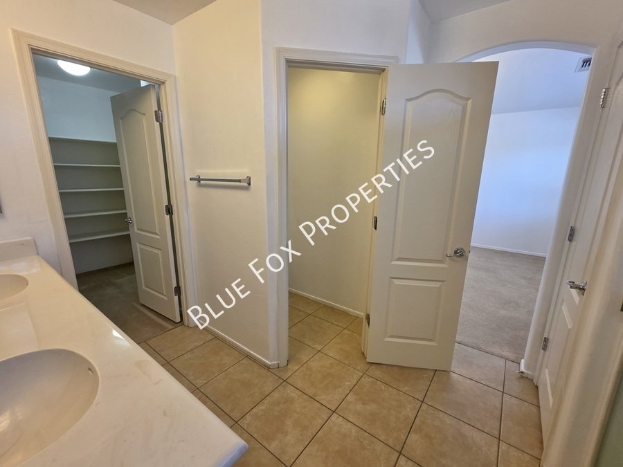 3534 W Goshen Dr property image
