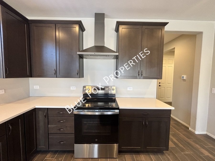 12013 E Ryscott Cir property image