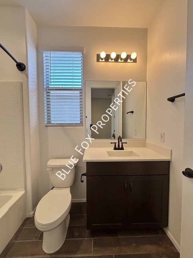 12013 E Ryscott Cir property image