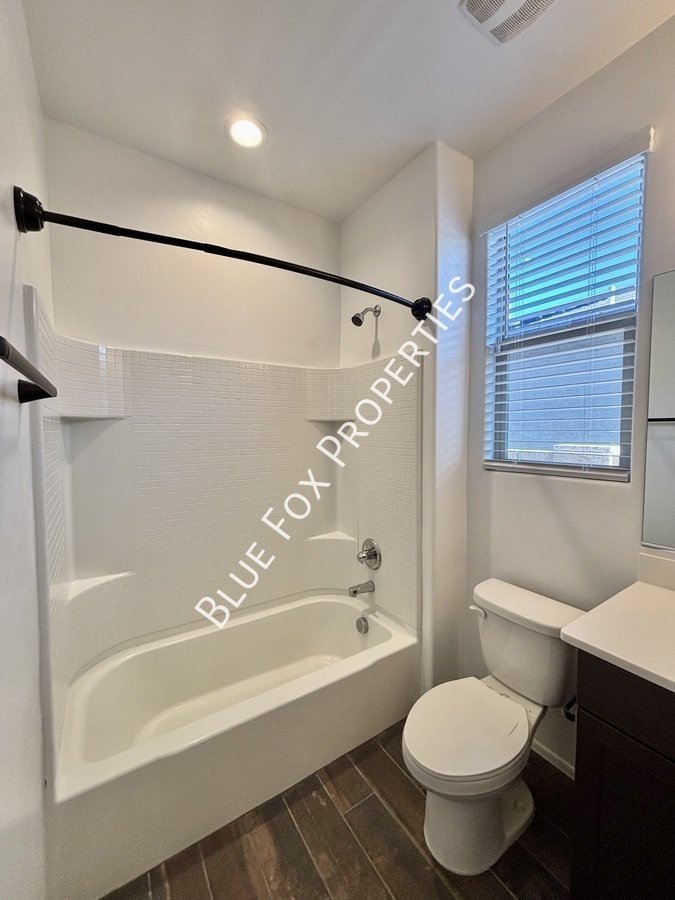 12013 E Ryscott Cir property image