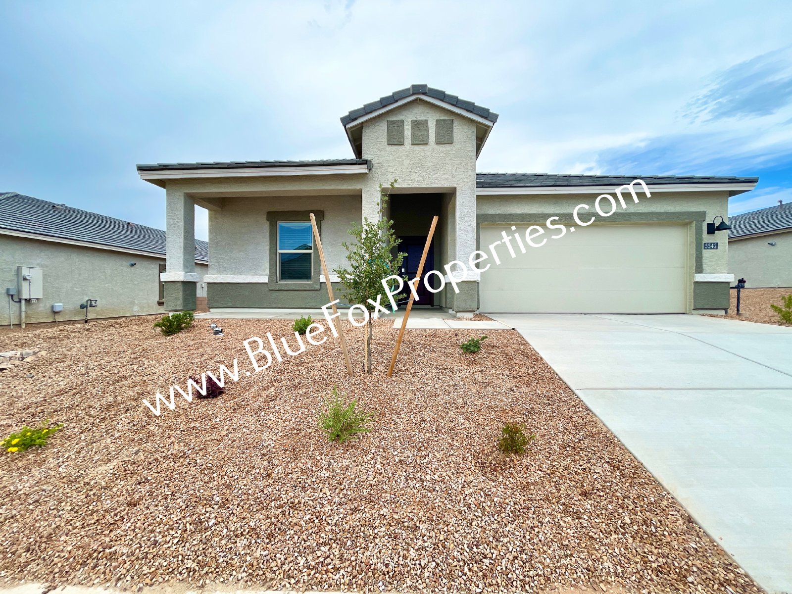 5542 W Coyote Star Rd Marana, AZ 856580123 Blue Fox Properties