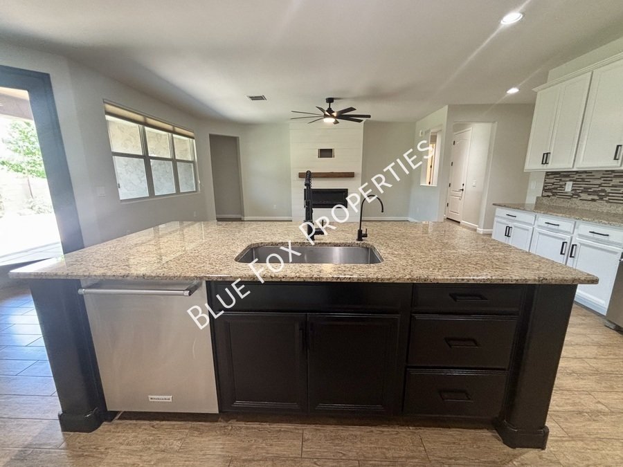11718 N Key Lime Pl property image