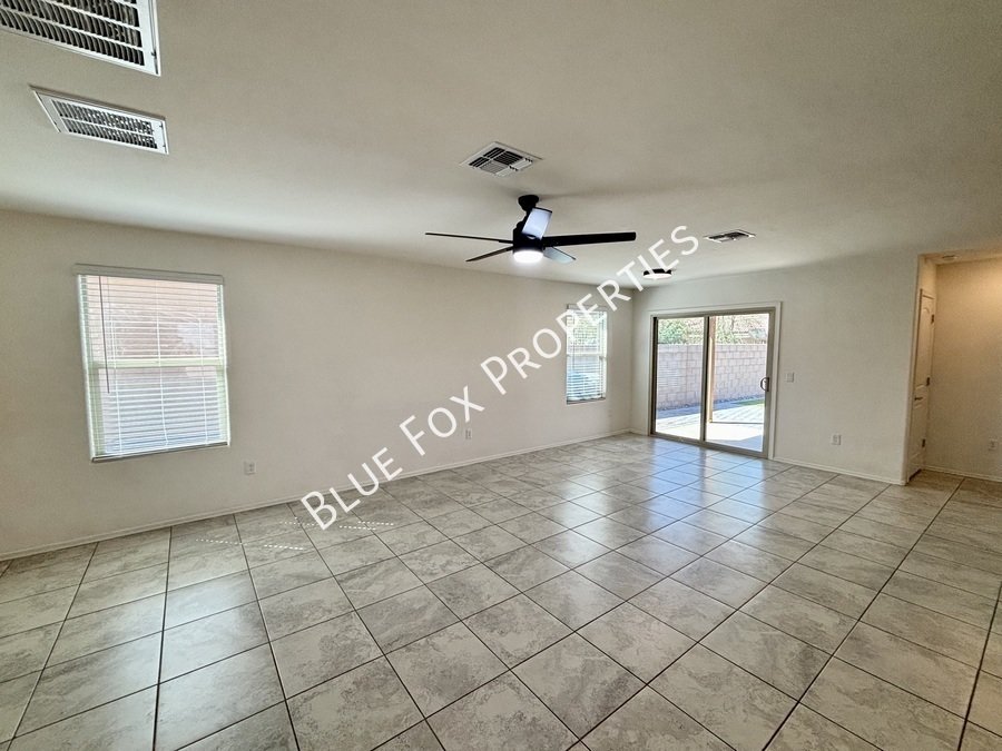 8823 E Stone Meadow Circle property image