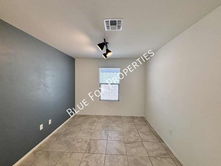 8823 E Stone Meadow Circle property image