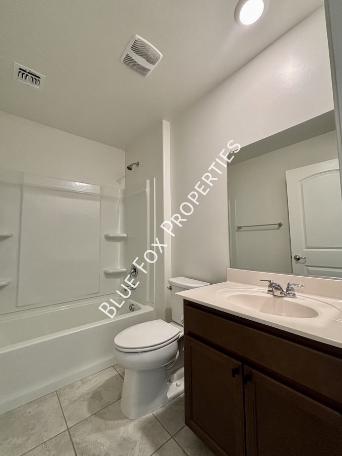 8823 E Stone Meadow Circle property image
