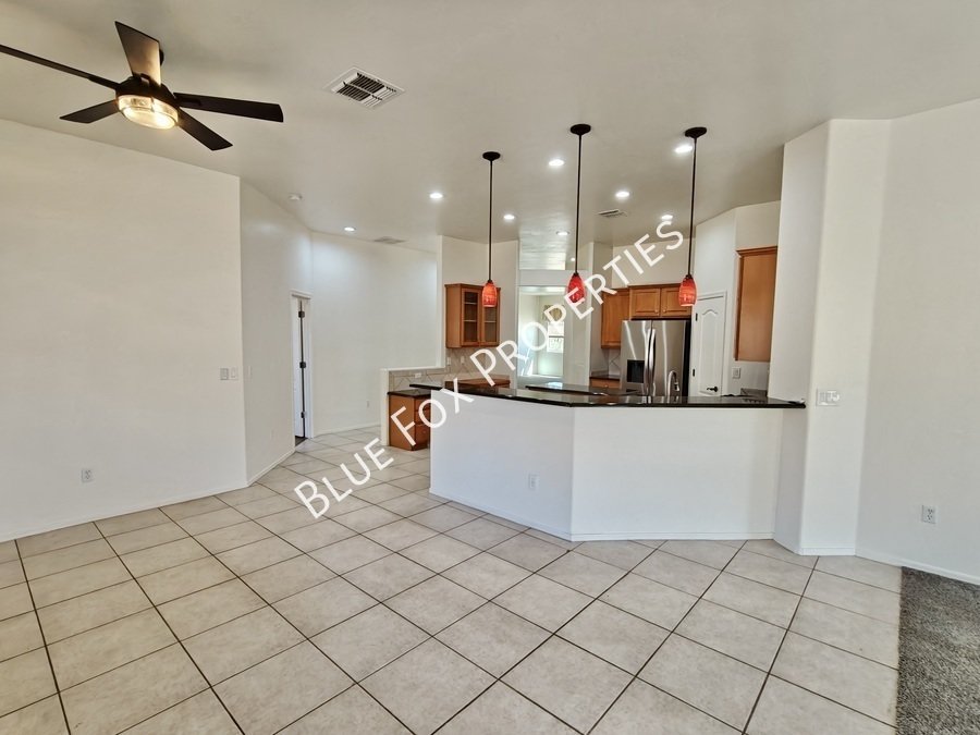 7063 W Autumn Dew Ct property image