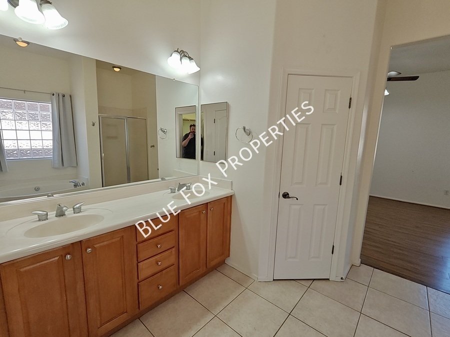 7063 W Autumn Dew Ct property image