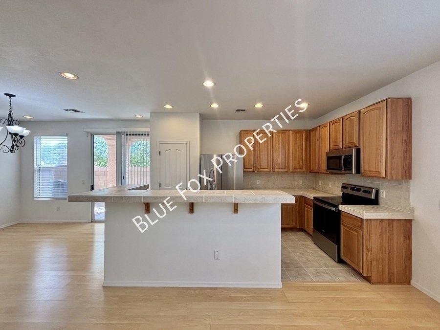 7996 E Senate Street property image