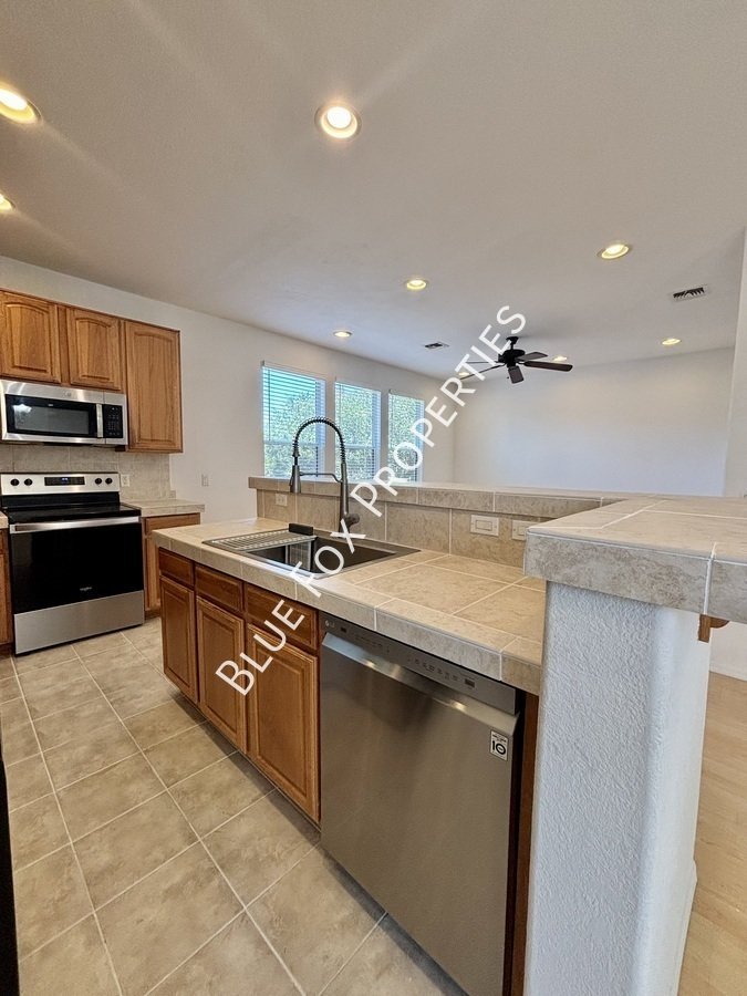 7996 E Senate Street property image