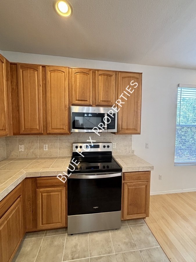 7996 E Senate Street property image