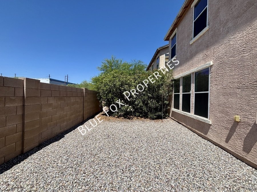 7996 E Senate Street property image