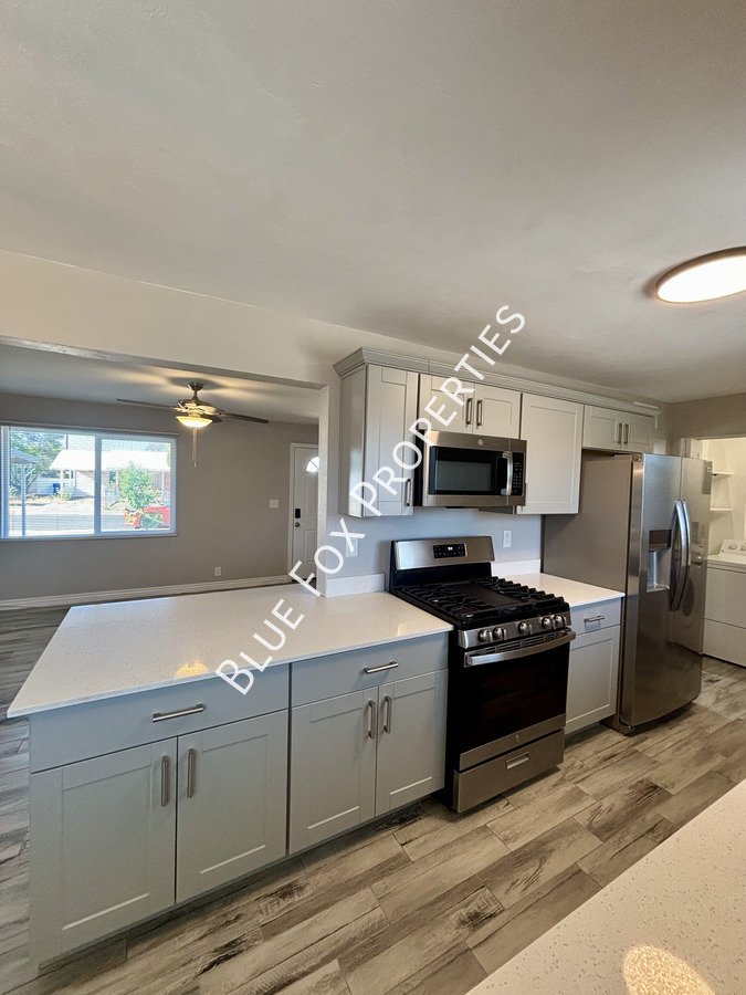 5711 East 13th Street property image
