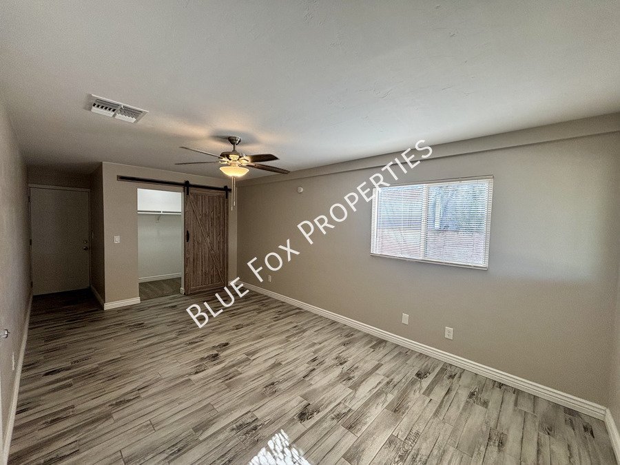 5711 East 13th Street property image