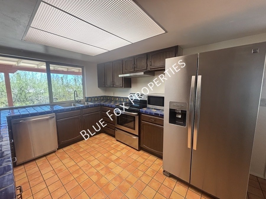 2 Bedroom, 2 Bathroom in the Santa Catalina Estates property image
