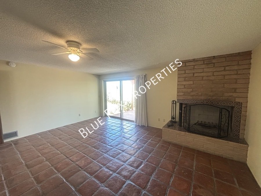 2 Bedroom, 2 Bathroom in the Santa Catalina Estates property image
