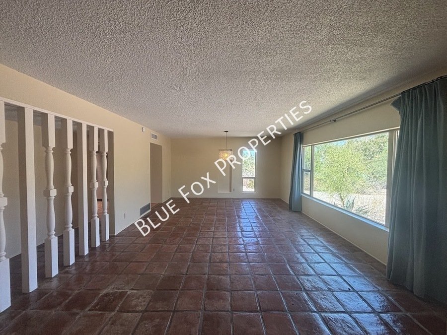 2 Bedroom, 2 Bathroom in the Santa Catalina Estates property image