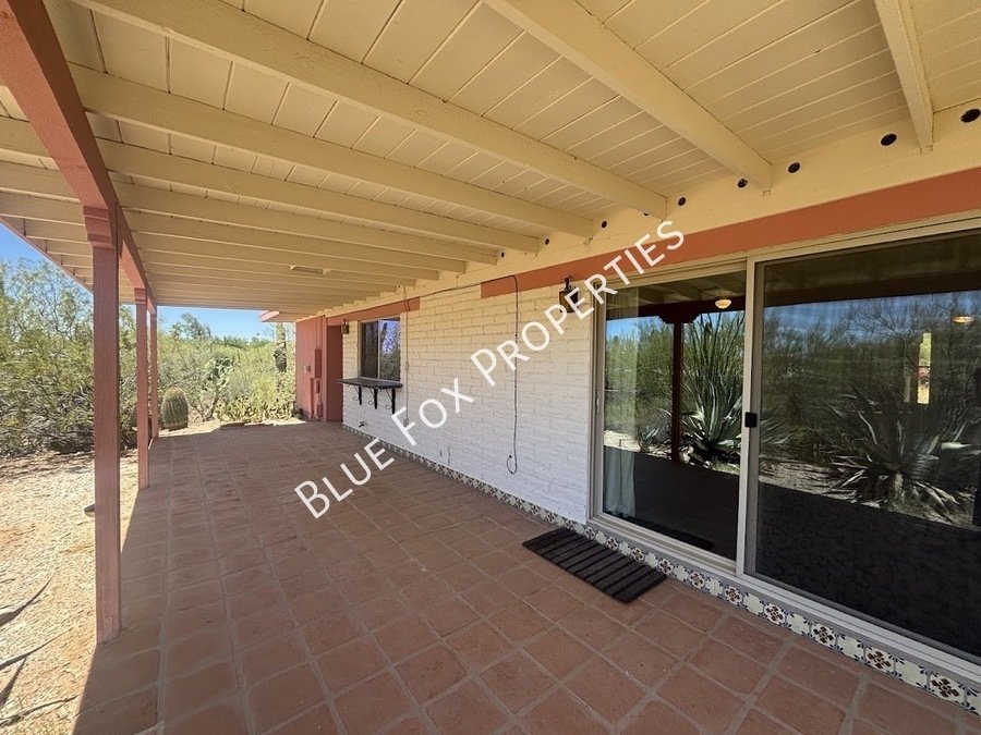 2 Bedroom, 2 Bathroom in the Santa Catalina Estates property image