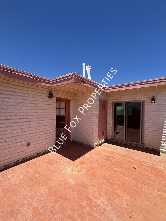 2 Bedroom, 2 Bathroom in the Santa Catalina Estates property image
