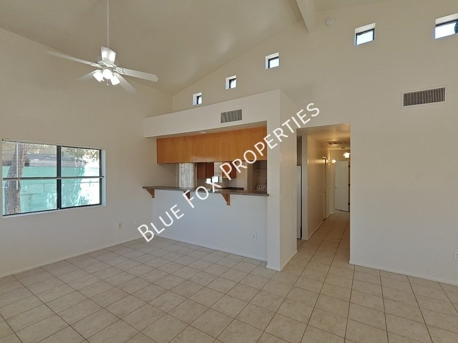 3318 E Bellevue St, Unit B property image
