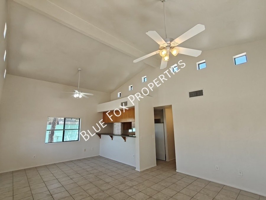 3318 E Bellevue St, Unit B property image