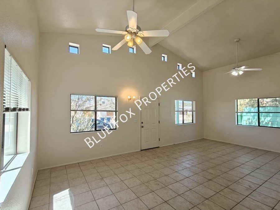 3318 E Bellevue St, Unit B property image