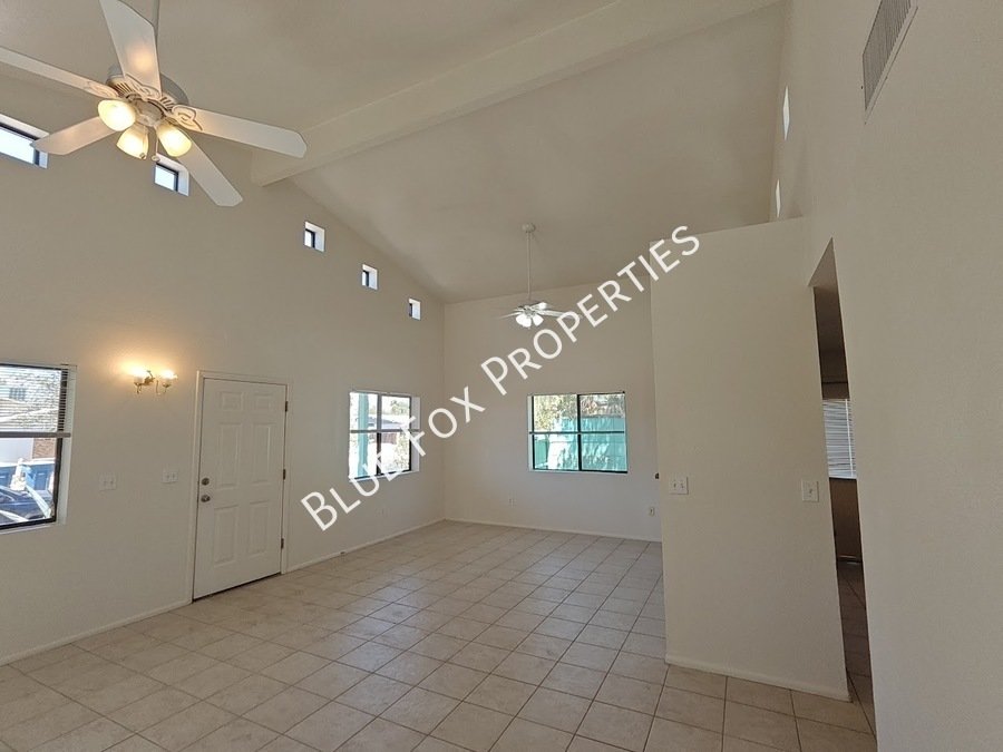 3318 E Bellevue St, Unit B property image