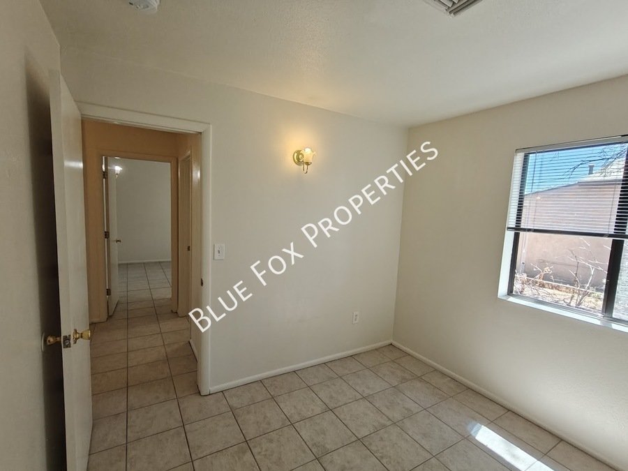 3318 E Bellevue St, Unit B property image