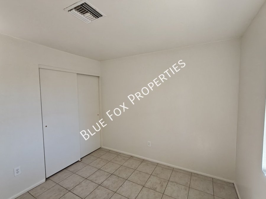 3318 E Bellevue St, Unit B property image
