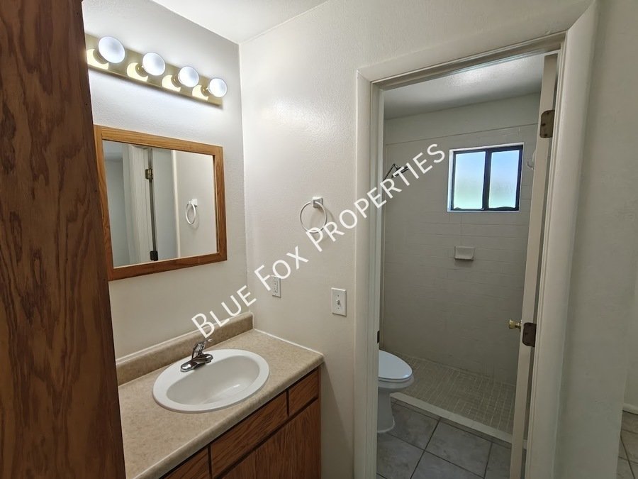 3318 E Bellevue St, Unit B property image