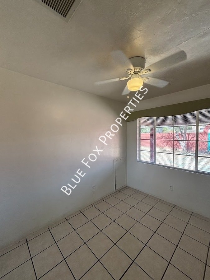 949 N Montezuma Avenue Unit 1 property image
