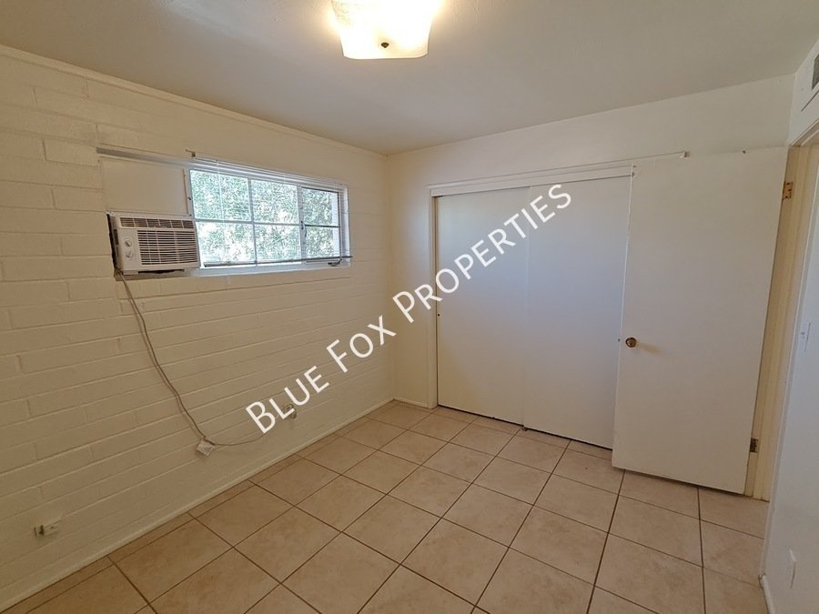1224 N Camila Boulevard property image