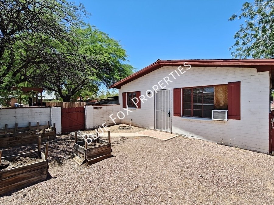 1224 N Camila Boulevard property image