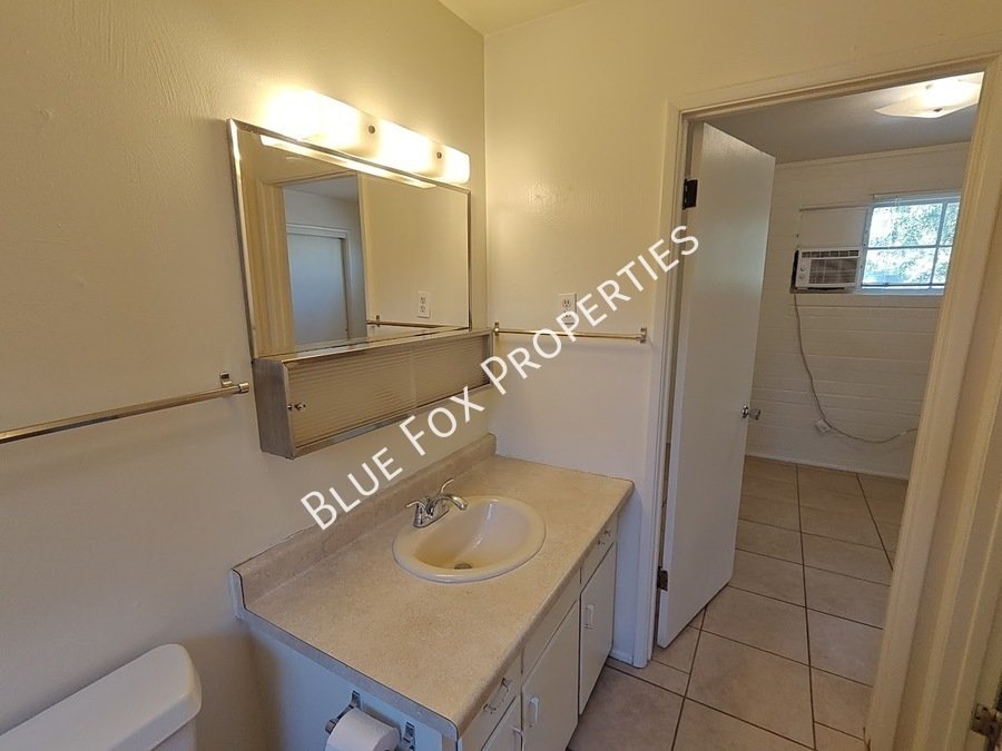 1224 N Camila Boulevard property image