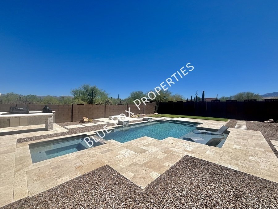 11583 N Big Star Trail property image