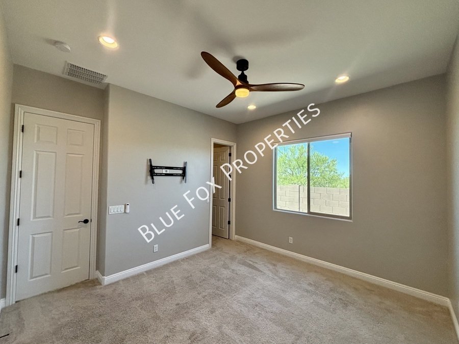 11583 N Big Star Trail property image