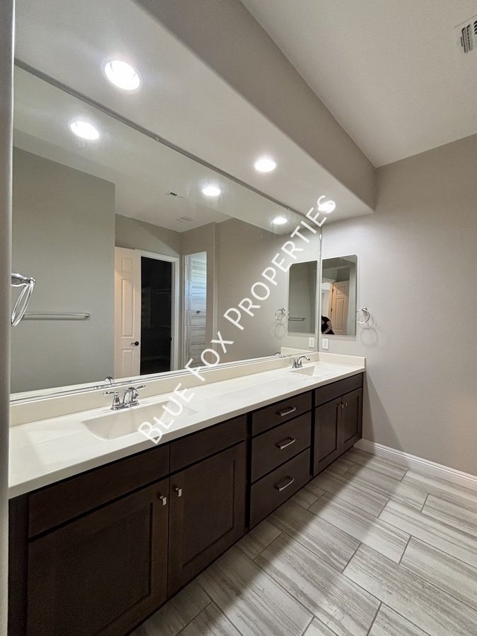 11583 N Big Star Trail property image