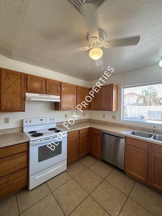 3472 W Sky Ridge Loop property image
