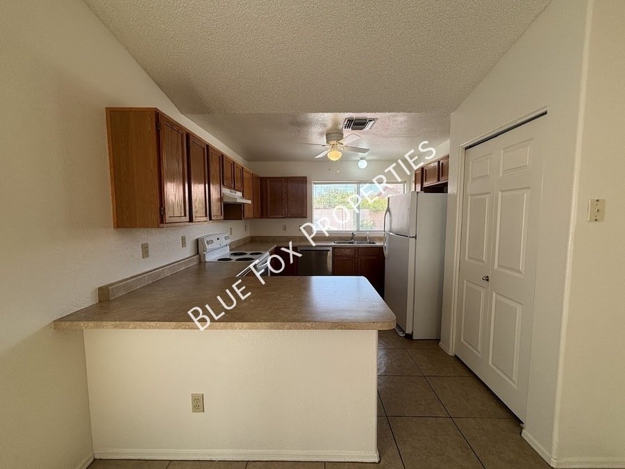 3472 W Sky Ridge Loop property image