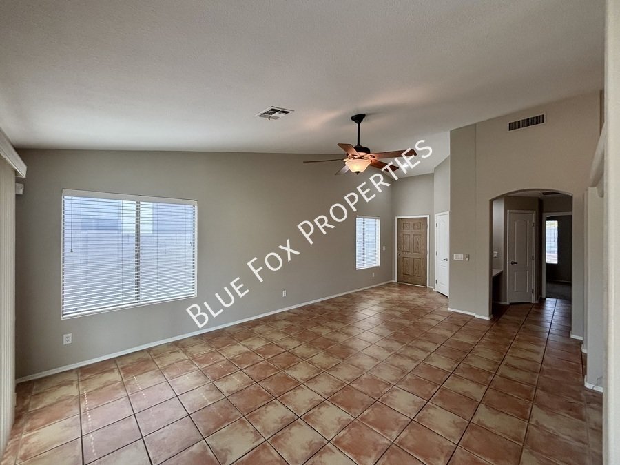 10163 E Falcon Point Dr property image