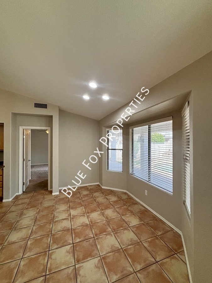 10163 E Falcon Point Dr property image