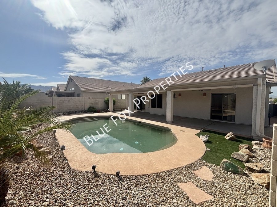 10163 E Falcon Point Dr property image